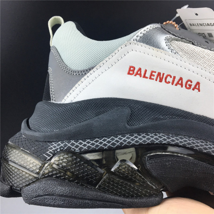 BLCG TRIPLE TRAINER ‘GRAY SILVER‘ 541624 W09E1 7320