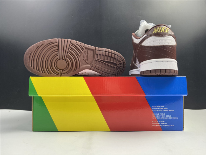 Nike SB Dunk Low Supreme Stars Barkroot Brown (2021)  DH3228-103