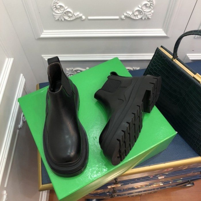 BOTEGA VENETA BOOTS