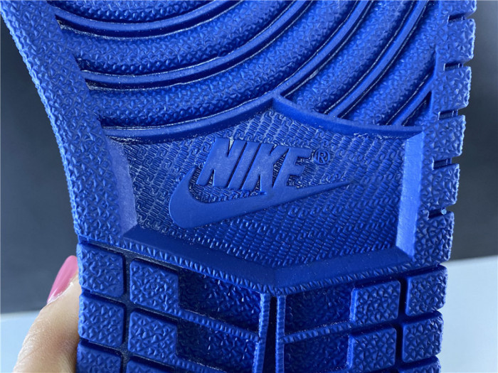 Fragment Design x Air Jordan 1 “Glitter”  CK5566-400