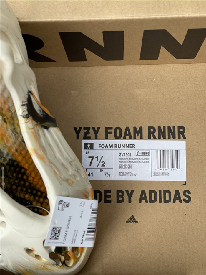 Adidas Yeezy Foam RNNR MXT Moon