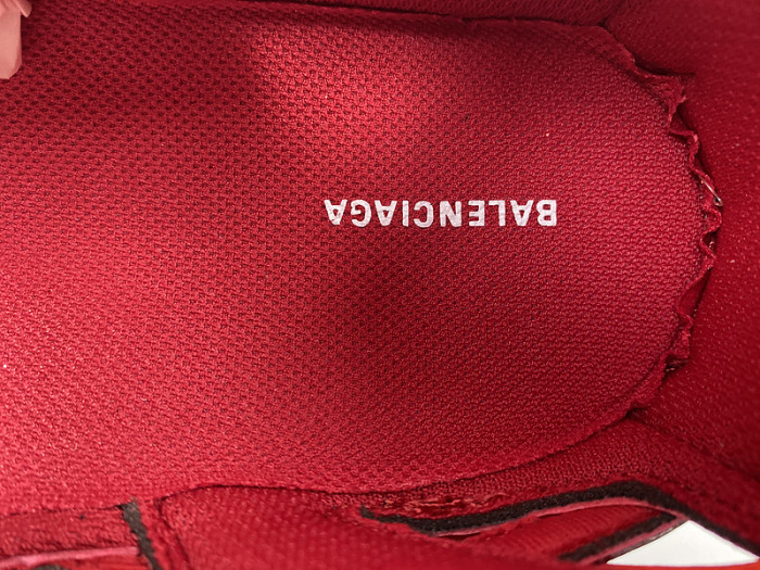 BLCG Track.2 Pearl Red 570391 W2GN3 2029