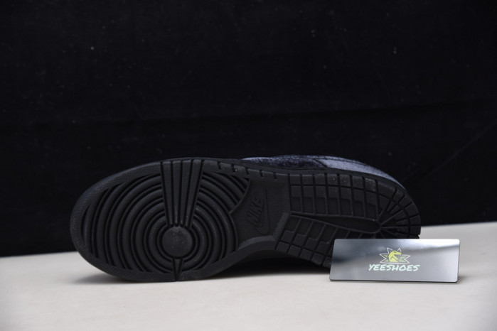 DOVER STREET MARKET X NIKE DUNK LOW TRIPLE BLACK DH2686-002