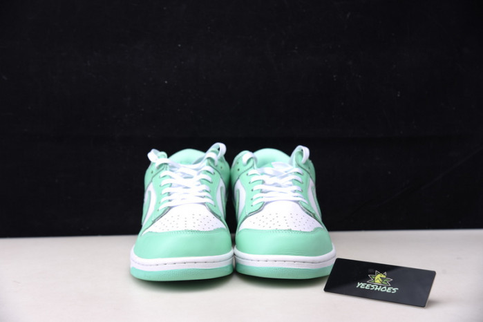 Nike Dunk Low Green Glow (W)  DD1503-105
