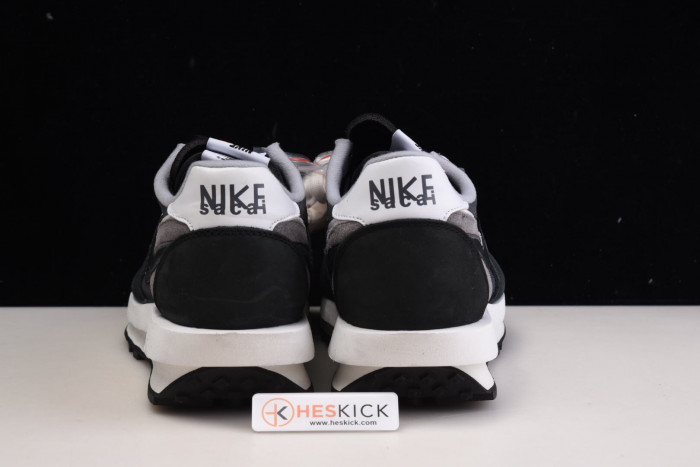 Sacai Nike LDWaffle Black Anthracite White BV0073-001