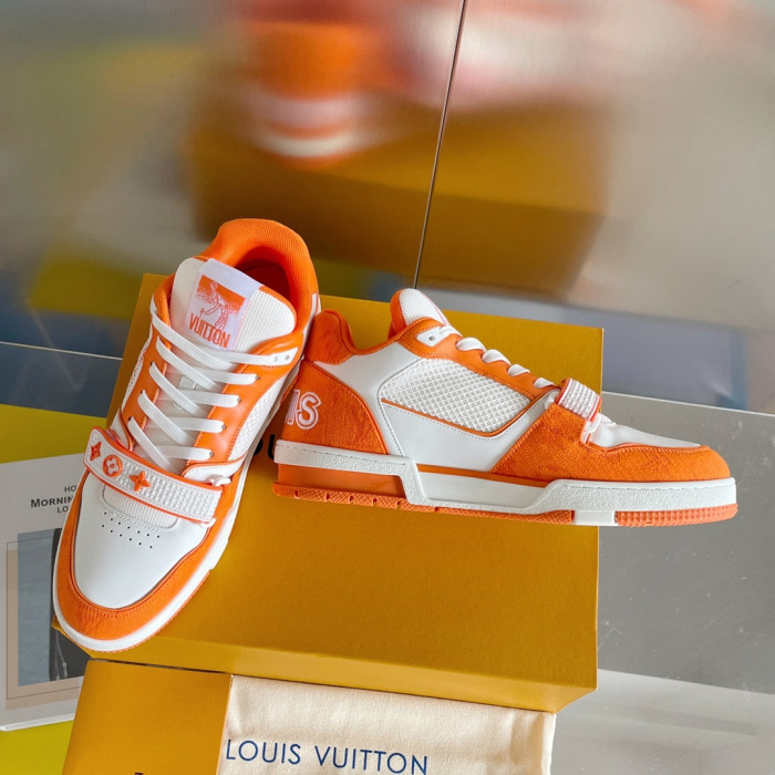LV SNEAKER LOW  121302