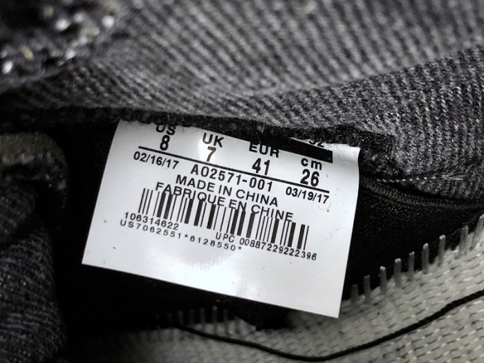 Air Jordan 4 Retro Levis NRG  Levis - Black Denim AO2571-001