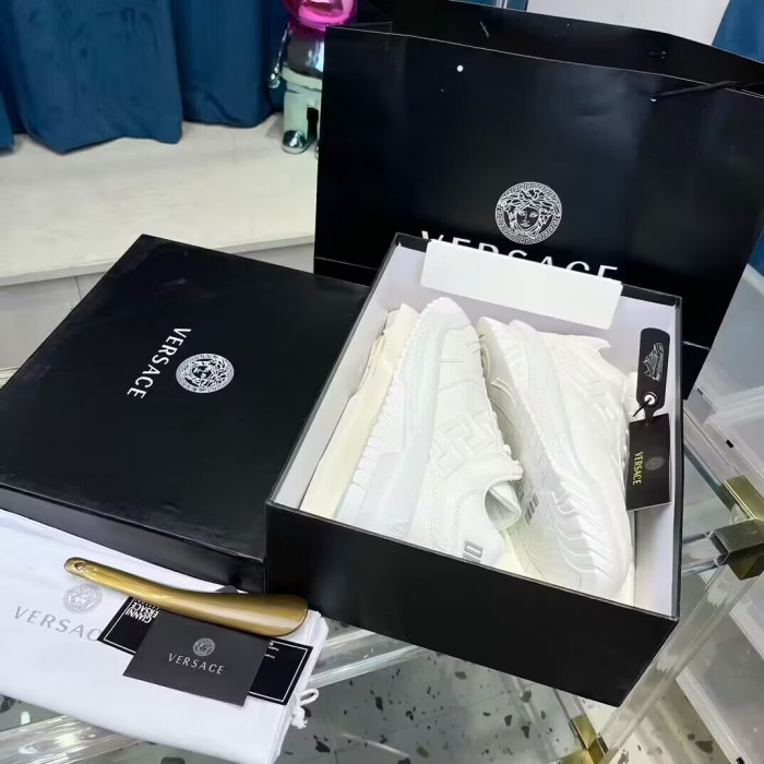 VERS SNEAKERS   23112902